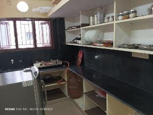 2bhk service apartment near airport. Vacation rental in Vijayawada