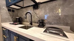 ‏Modern Suite 1 Bedroom & Living Room Hotel Style Vacation rental in Jeddah