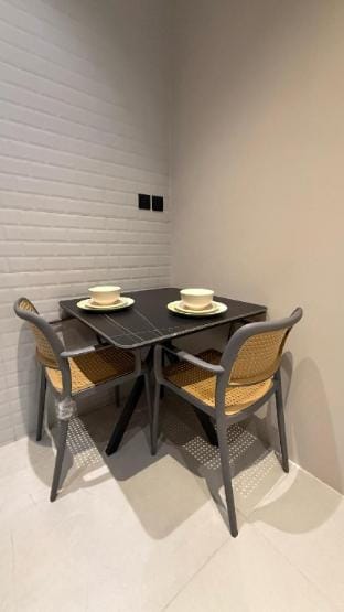 Modern Suite 1 Bedroom & Living Room Hotel Style Vacation rental in Jeddah