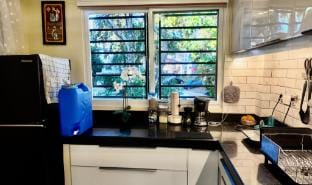 J&J Antipolo Place w Nature View Netflix & Karaoke Apartment in Antipolo