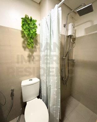 Direct Pool Access + Walk to MOA Vacation rental in Pasay