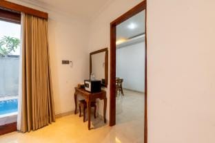 private villa by adi’s villa | 10min to Ubud&Sanur Villa in Sukawati