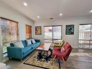 Modern family home in Newport Vacation rental in Melbourne