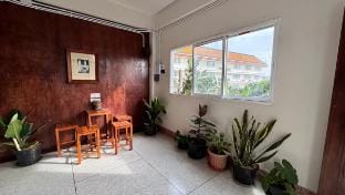 Baan PadSeeEw -Rooftop Riverview (3rd floor) Vacation rental in Bangkok