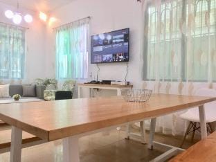 The White Coast- Tagaytay Vacation rental in Tagaytay