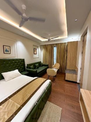 Varenasvi Farm
Entire Farm Farm Stay in Haryana