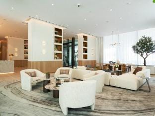 Aesthetic 1BR - Berkeley Place Vacation rental in Dubai
