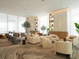 Aesthetic 1BR - Berkeley Place Vacation rental in Dubai
