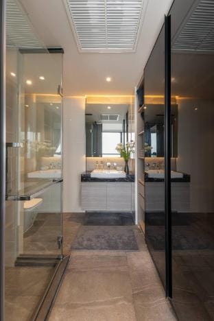 Stunning Sea View On High Floor Apartment in Pattaya City