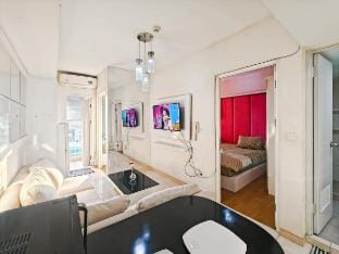 Cozy 2BR Spring Lake Apt Vacation rental in West Java