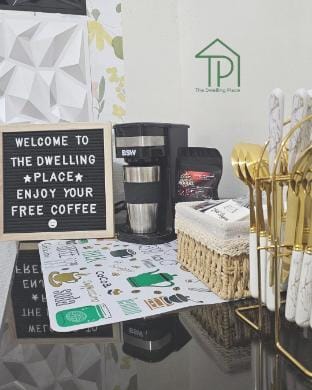 Condo w/ Pool+Netflix+Karaoke by TDP Staycation Apartment in Quezon City