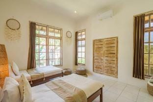 Villa Salsala Sanur 5 min beach Villa in Kuta
