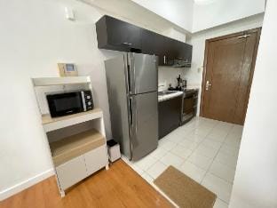 1 BR Condo in Manila near US Embassy & St Lukes Vacation rental in Manila City
