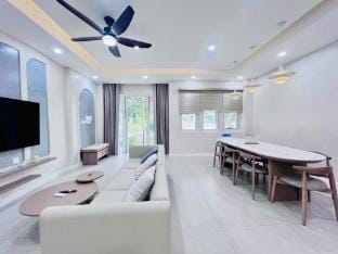 villa biệt thự LFP 240m2, 4 Phòng Ngủ-1.7-07.63 Villa in Phan Thiet