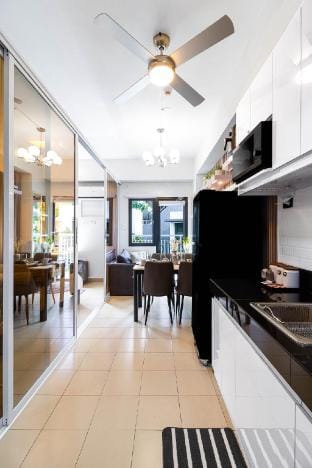The Traveler’s Home & Staycation Apartment in Quezon City