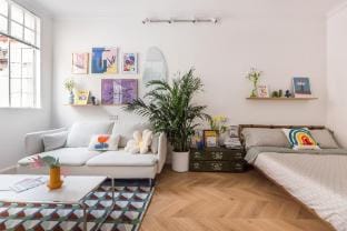 南京路百年建筑丨带投影行李间 Vacation rental in Shanghai