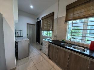 Langkawi Landed 13 Pax Deluxe Homestay Vacation rental in Kedah