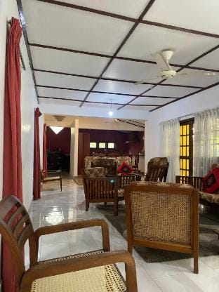 Homelea homestay Vacation rental in Negombo