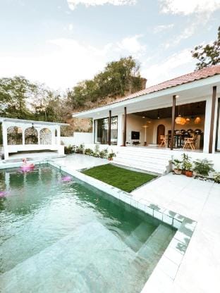 Bali Inspired Villa in Rizal for 2 pax only Vacation rental in Calabarzon
