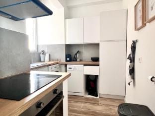 Elegance Meets Skyline Views – Prime Brussels Loca Apartment in Brussels