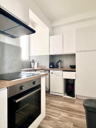 Elegance Meets Skyline Views – Prime Brussels Loca Apartment in Brussels