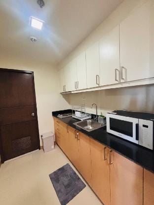 * * 11 Poolside Balcony Bliss Vacation rental in Iloilo City
