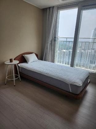조이풀하우스 리버, 남한강변 신축, 신륵사, 도자기, 유람선, 수상스키, 장단기숙박,청결 Apartment in Gyeonggi-do
