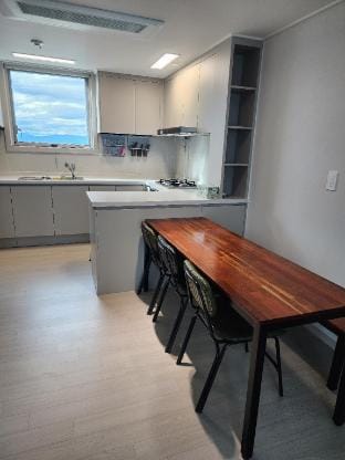 조이풀하우스 리버, 남한강변 신축, 신륵사, 도자기, 유람선, 수상스키, 장단기숙박,청결 Apartment in Gyeonggi-do