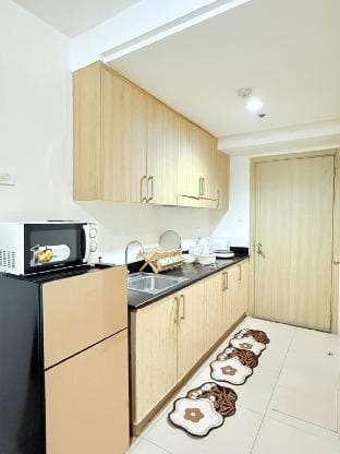 City Haven StaycationNear Moa 4pax/TV/Netflix/Wifi Vacation rental in Pasay