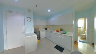 4-9pax 2R2B FAMILY SUITE i-City Hyde Tower Apartment in Selangor, Malaysia