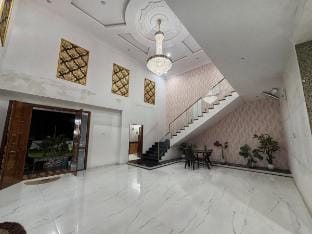 Silver Nest Farms 3BR Villa with Pool by Homeyhuts Villa in Hyderabad