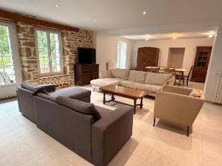 Charming 14-guest home – private pool & barn Vacation rental in Normandy