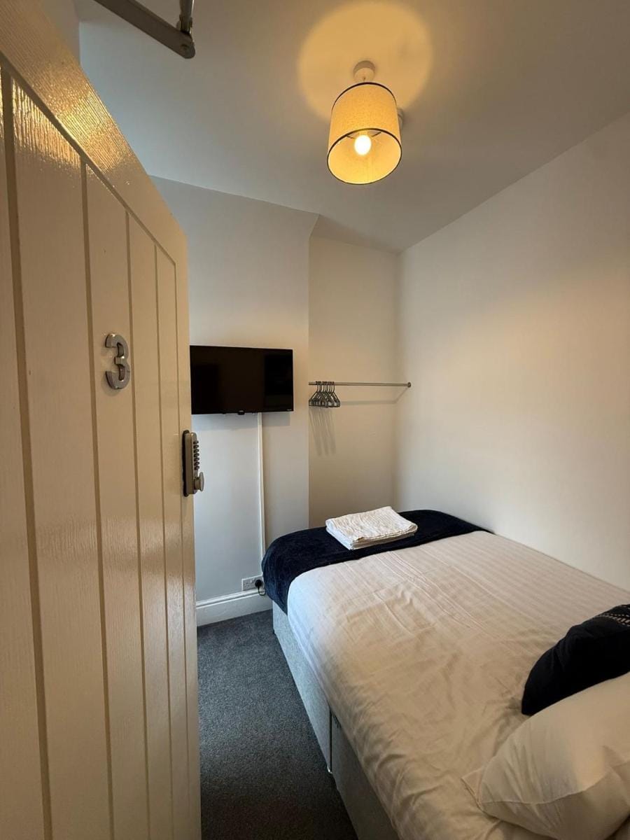Charles Street House Bed and Breakfast in England