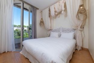 Le Cocoon Balinais Apartment in Antibes