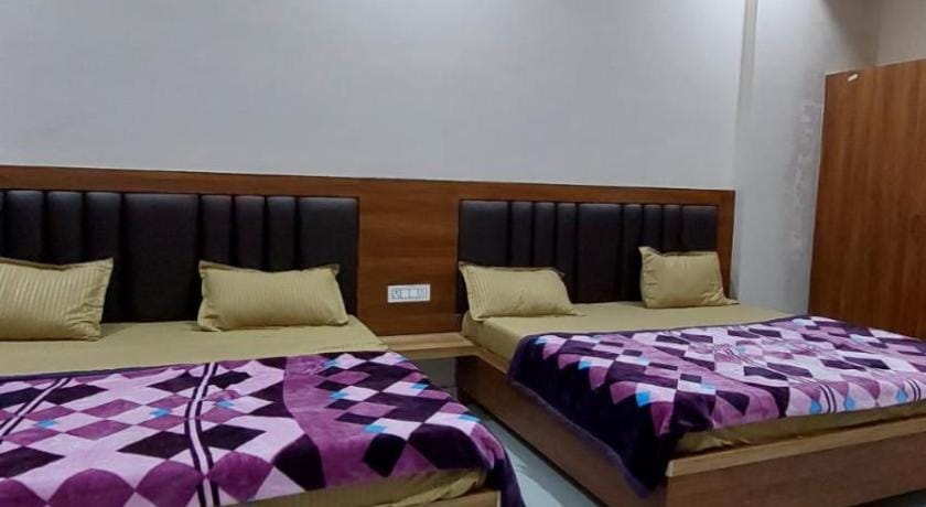 Shree Shyama Dham Hotel in Uttar Pradesh