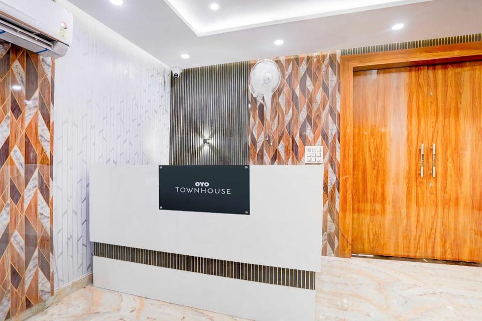 Townhouse Sarnath Temple Hotel in Varanasi