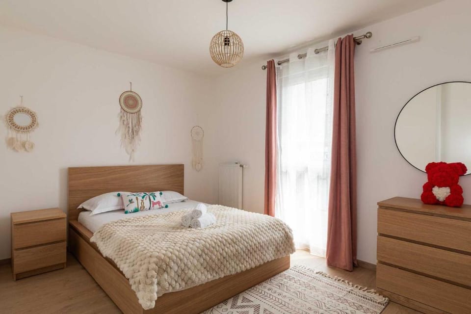 Charming Apartment 2BR 4P - Near to Lyon Apartment in Caluire-et-Cuire