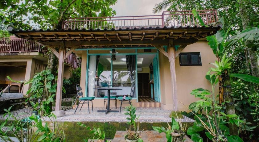 Anggrek Sari Villa Bed and Breakfast in Marga