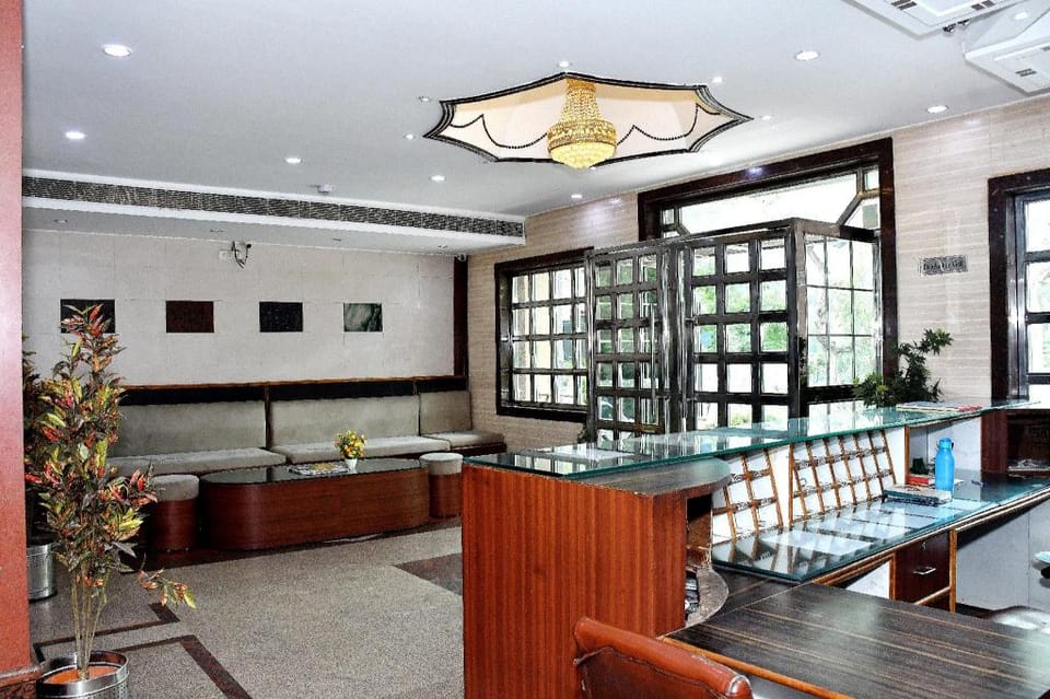 Hotel Meritt Hotel in Agra