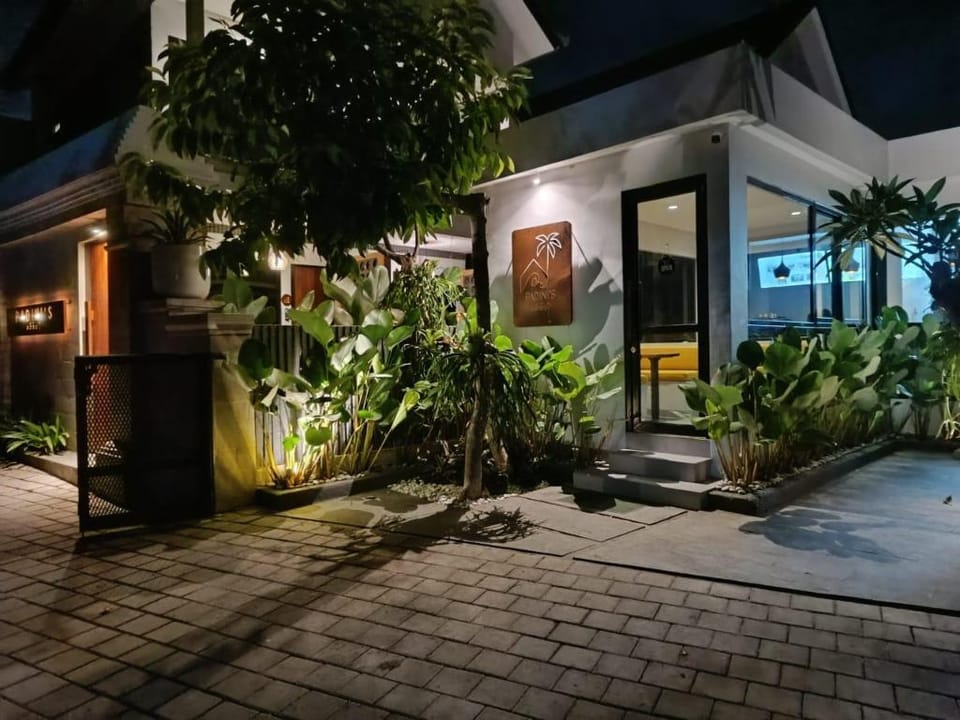 Padinis Villa & Coffee Hotel in Sukawati