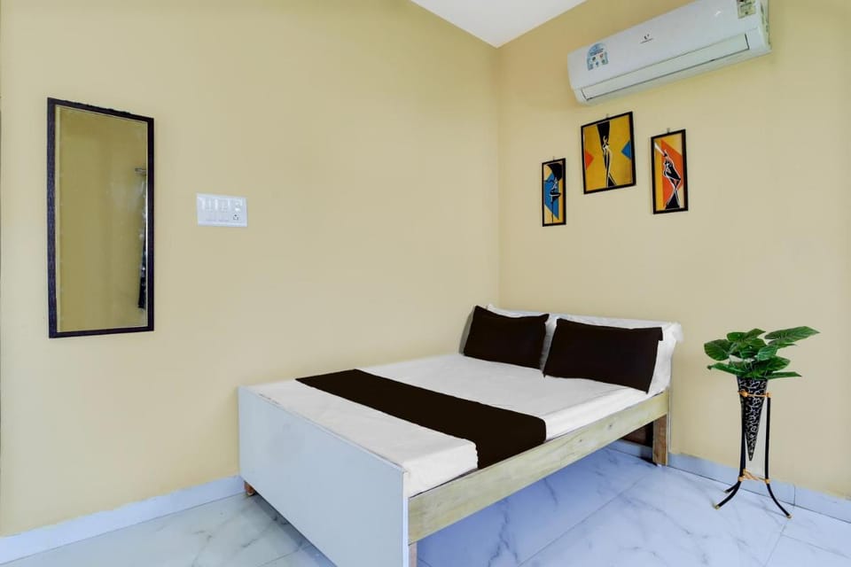 Hotel O the ocean waves Hotel in India