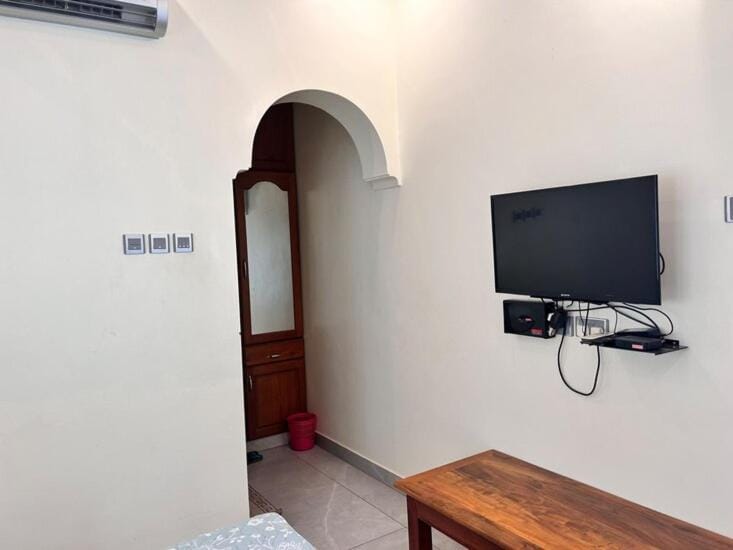 Poovar King Fisher Home Stay Hotel in Kerala