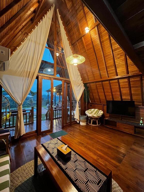 Cascadia Rad Villa Resort in Bali