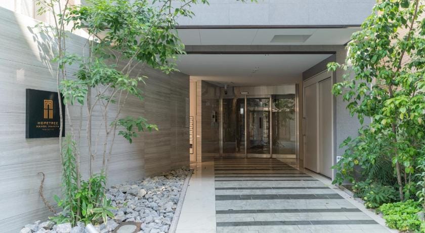 HOPETREE難波今宮 Apartment hotel in Osaka
