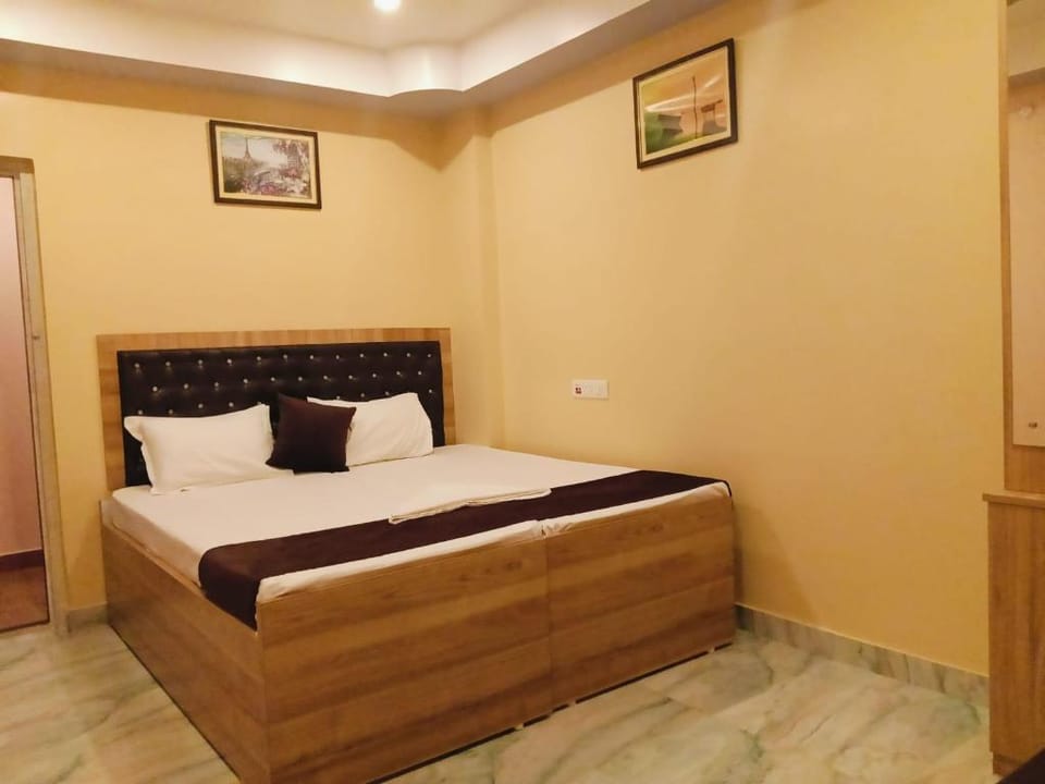 Hotel Mahal Hotel in West Bengal