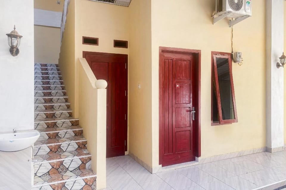 RedDoorz @ Risma Hostel ITERA Lampung Hotel in Indonesia