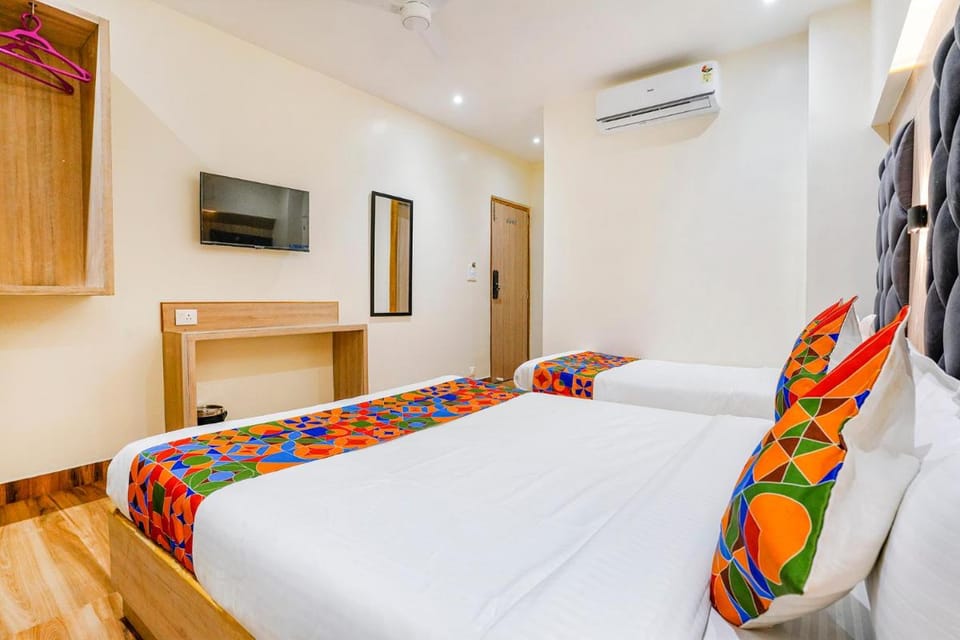 Hotel Riza Nesco Bombay Exhibition Centre Goregoan Hotel in Mumbai