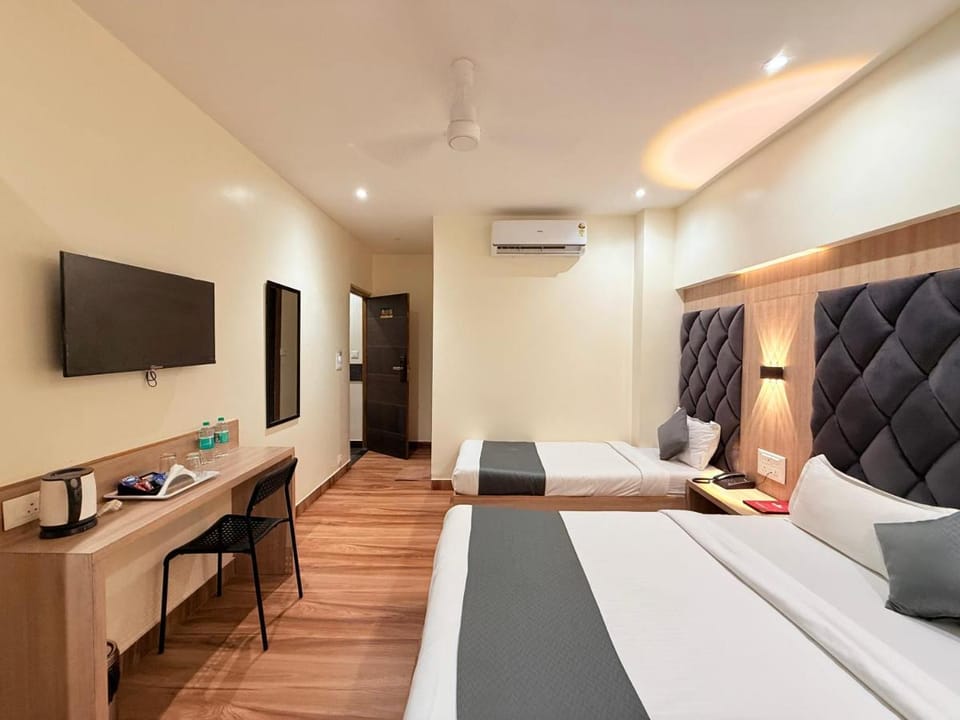 Hotel Riza Nesco Bombay Exhibition Centre Goregoan Hotel in Mumbai