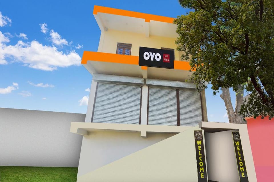 Hotel O Galaxy Inn Hotel in Uttar Pradesh
