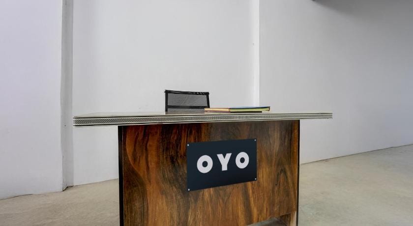 SPOT ON by OYO RED DIAMOND HOTEL & SWEET RESTAURANT Hotel in Uttar Pradesh
